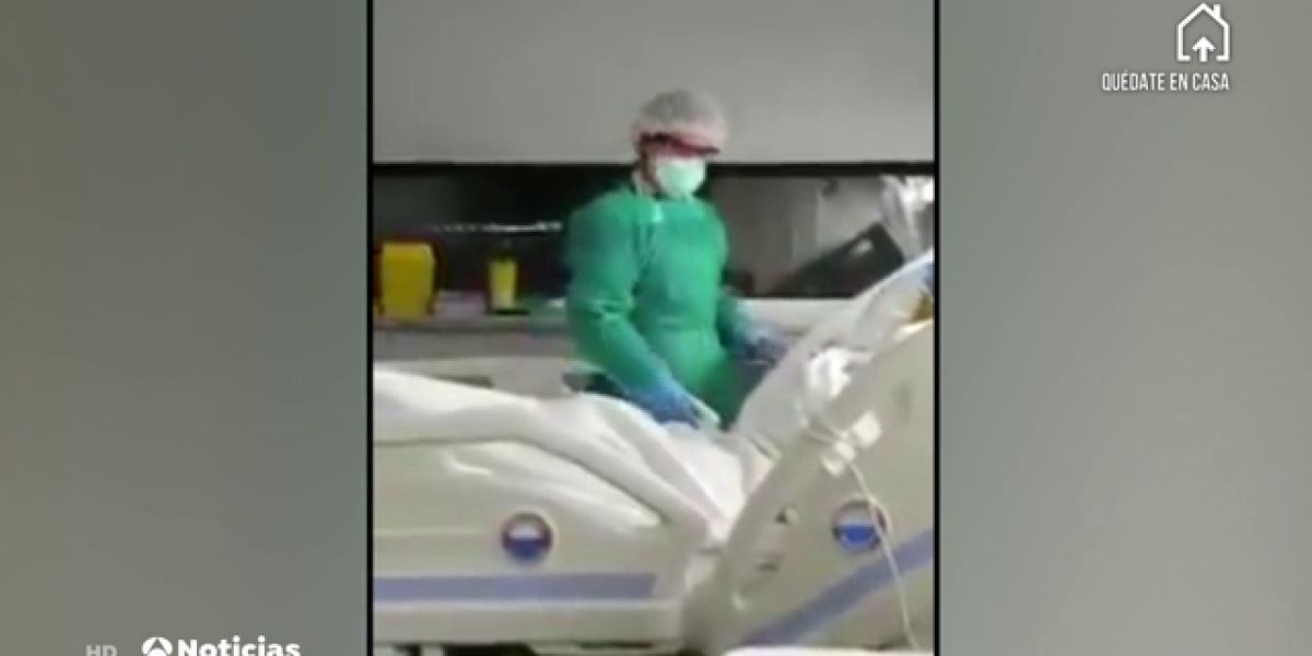 EL emotivo vídeo de entre un paciente y su familia tras respirar por sí solo