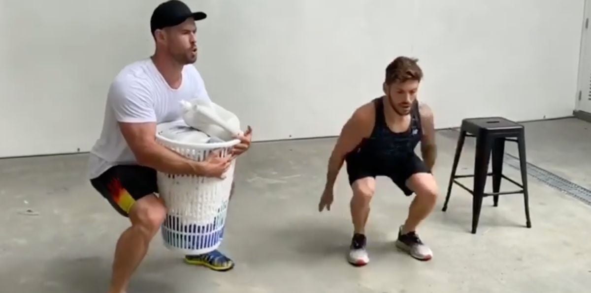 Chris Hemsworth entrenando