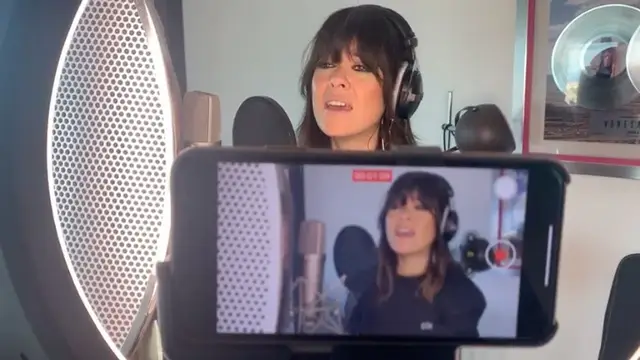 Vanesa Martín lanza el tema solidario 'Un canto a la vida'