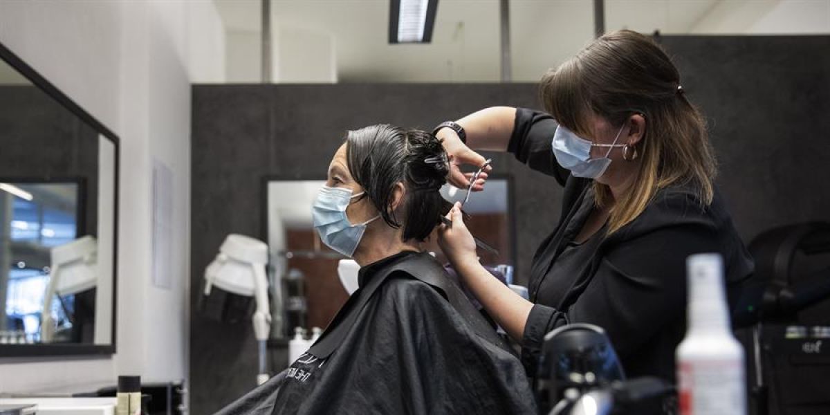 Imagen de una peluquería durante la pandemia del COVID-19