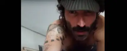 Leiva en el vídeo de 'La Estación Eterna' Leiva en el vídeo de 'La Estación Eterna'