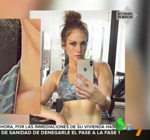 La inquietante aparición en una fotografía de Jennifer López que ha aterrado a sus fans La inquietante aparición en una fotografía de Jennifer López que ha aterrado a sus fans