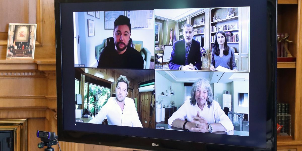 La videollamada de los reyes Felipe y Letizia con Miguel Poveda, David Bisbal y José Mercé