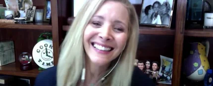 Lisa Kudrow durante su entrevista con Jimmy Kimmel Lisa Kudrow durante su entrevista con Jimmy Kimmel
