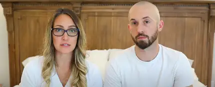 Myka y James Stauffer, los youtubers que han devuelto a su hijo adoptado Myka y James Stauffer, los youtubers que han devuelto a su hijo adoptado