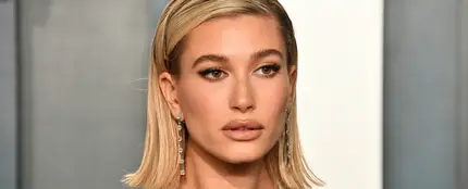 La modelo Hailey Bieber durante un evento en Beverly Hills La modelo Hailey Bieber durante un evento en Beverly Hills