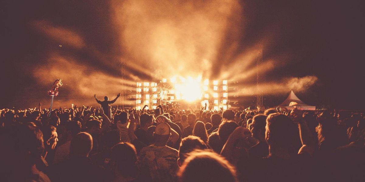 Imagen de un concierto al aire libre