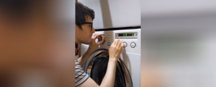 El youtuber Kurt Schneider versiona la banda sonora de Harry Potter con una lavadora