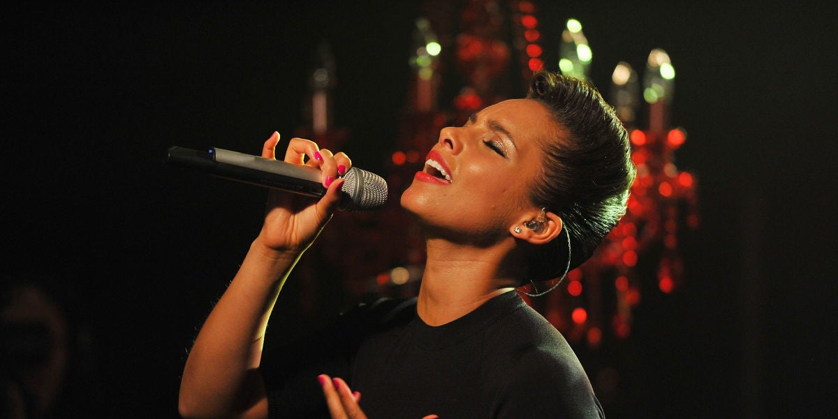 Alicia Keys durante una actuación en Nueva York