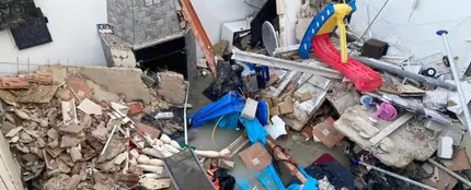 Derrumbe de la terraza en el edificio de Elda. Derrumbe de la terraza en el edificio de Elda.