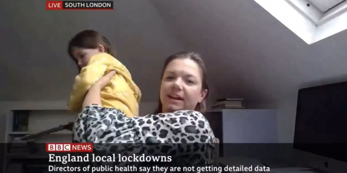 Una niña interrumpe la videollamada de su madre en la BBC