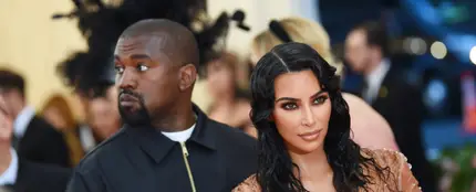 Kim Kardashian y Kanye West Kim Kardashian y Kanye West