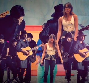 Aitana y Morat en el vídeo de 'Más de lo que aposté' Aitana y Morat en el vídeo de 'Más de lo que aposté'