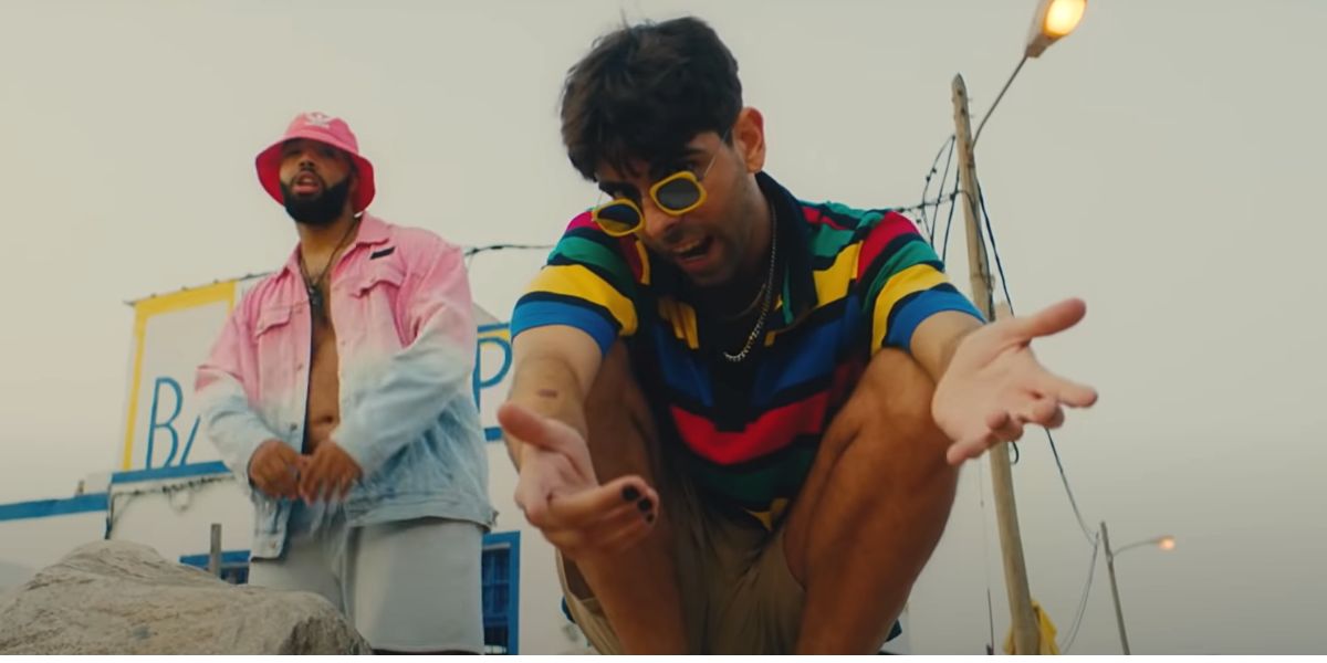 Don Patricio y Aissa en el vídeo de 'Cambio de Temperatura'