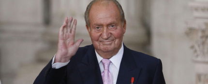 El rey Juan Carlos I se va de España por sus escándalos, en directo