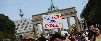 Manifestación en Berlín para pedir el fin de las restricciones por el coronavirus Manifestación en Berlín para pedir el fin de las restricciones por el coronavirus