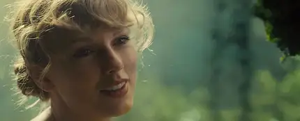 Taylor Swift en el vídeo de 'Cardigan' Taylor Swift en el vídeo de 'Cardigan'