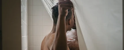 Una pareja en la ducha Una pareja en la ducha