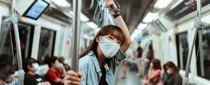 Pasajeros en un vagón de tren Pasajeros en un vagón de tren