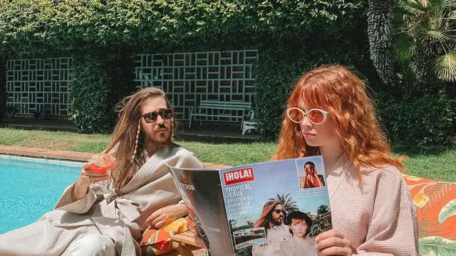 Carlos Sadness y Claire Romain en el vídeo de 'Me Desamaste'