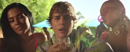 Justin Bieber en el vídeo de POPSTAR Justin Bieber en el vídeo de POPSTAR