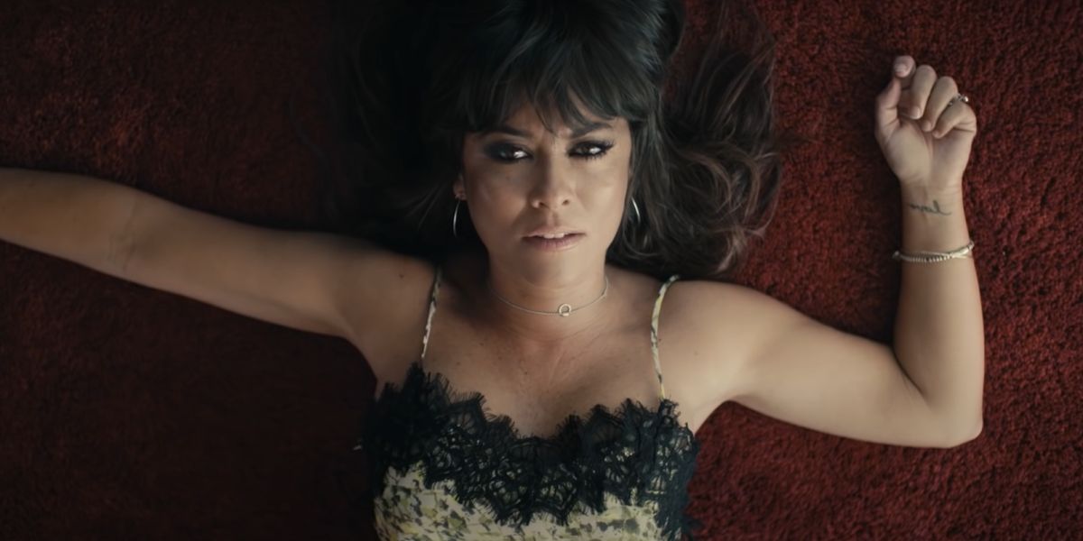 Vanesa Martín en el videoclip '... Y vuelo'