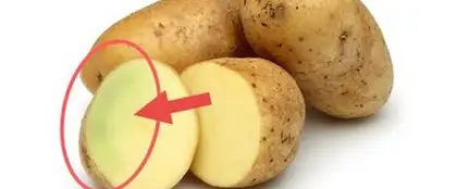 La parte verde de la patata es tóxica, no te la comas La parte verde de la patata es tóxica, no te la comas