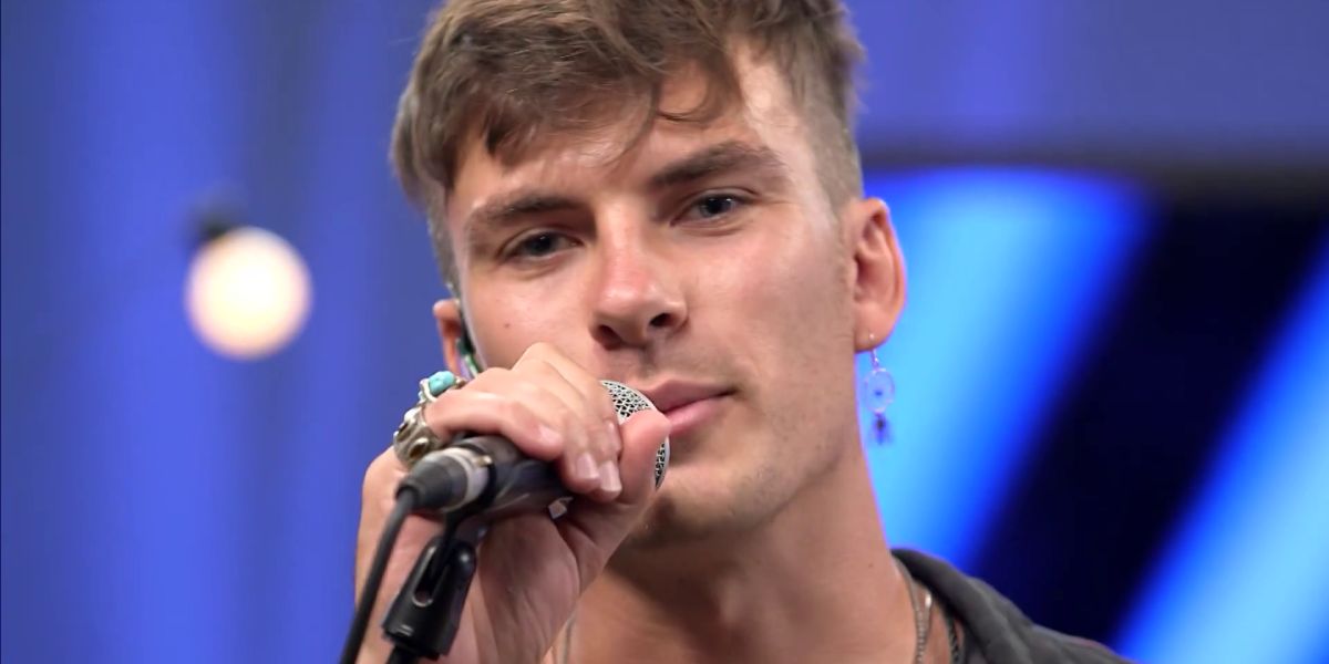 david otero se rinde ante la versi n de dvicio de un tema de el canto david otero se rinde ante la versi n de dvicio de un tema de el canto