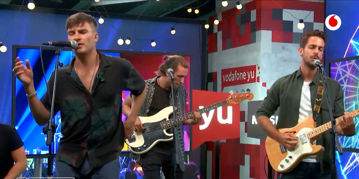 DVICIO durante su actuación en 'yuMusic'