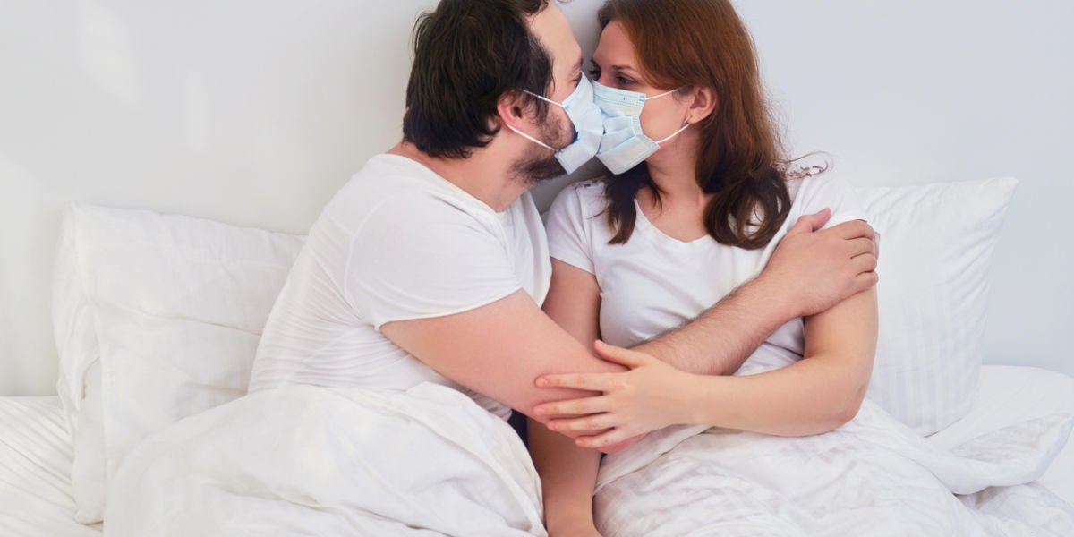 Sexo con mascarilla