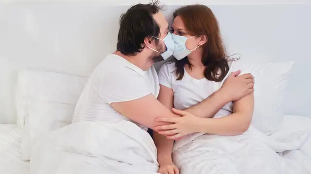 Sexo con mascarilla