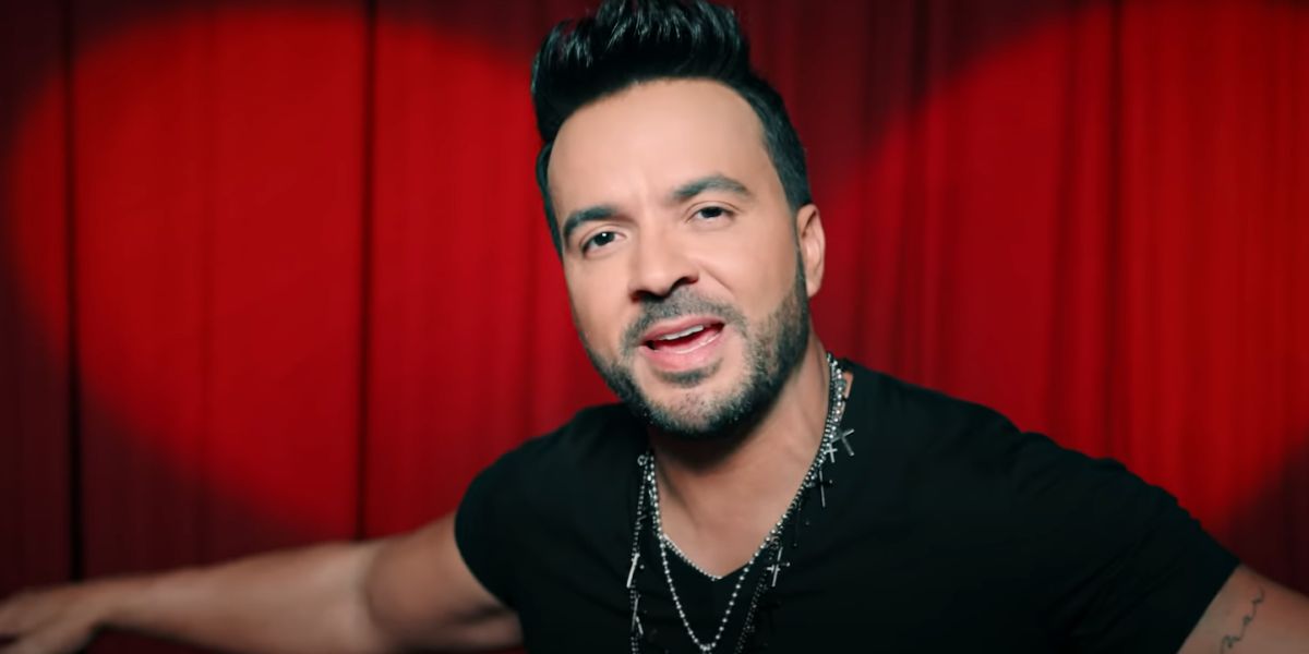 Luis Fonsi en el vídeo de 'Perfecta'