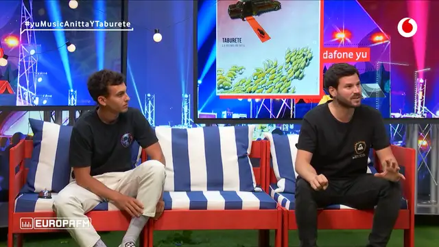 Taburete en 'yu Music'