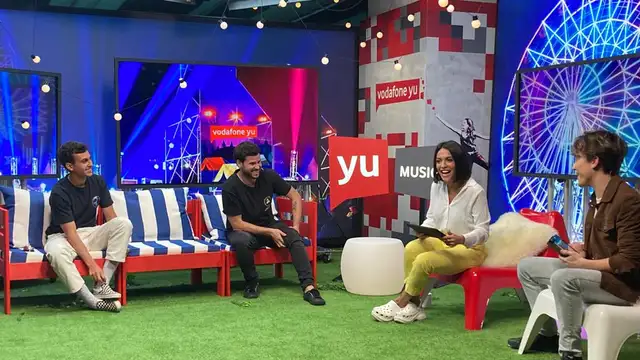 Taburete visita 'yu Music' con Lorena Castell y Carlos Marco