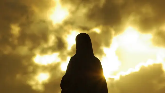 Silueta de la Virgen