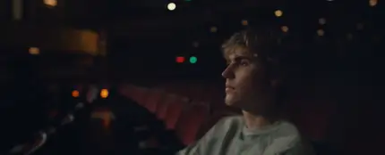 Justin Bieber en el videoclip de 'Lonely' Justin Bieber en el videoclip de 'Lonely'