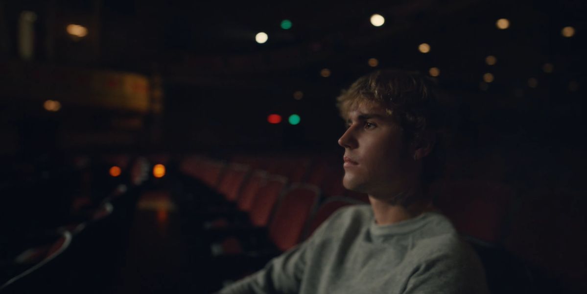 Justin Bieber en el videoclip de 'Lonely'