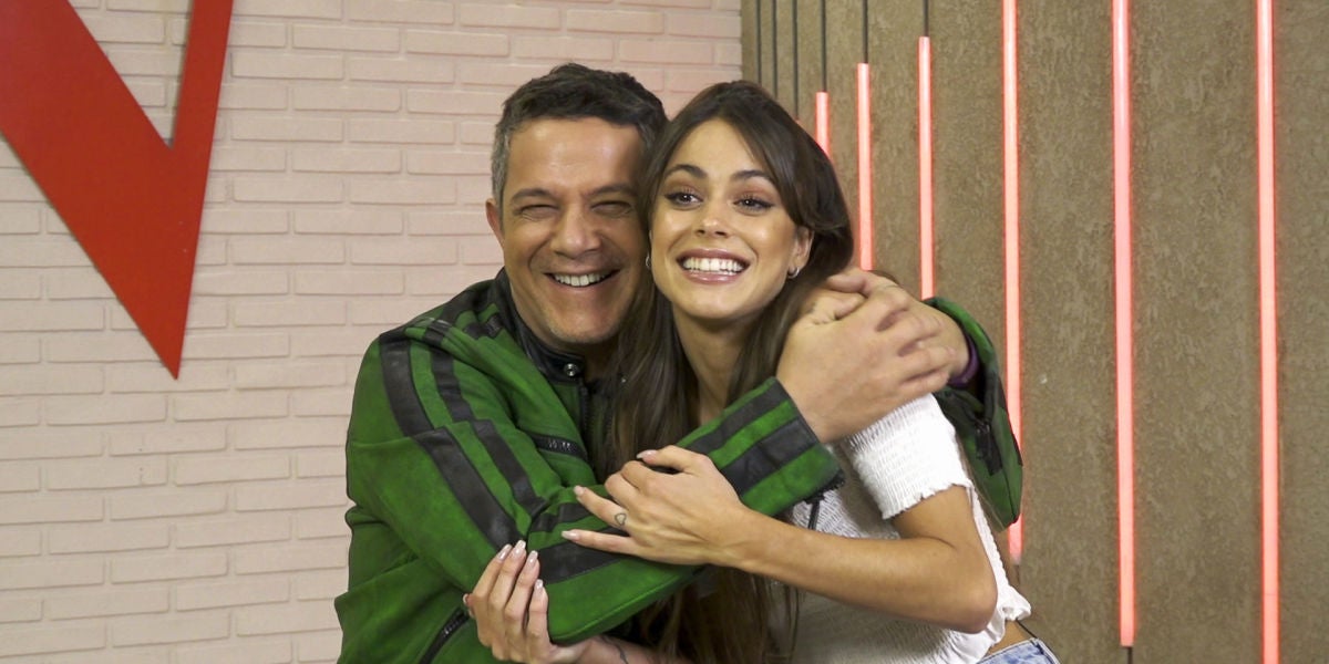 Alejandro Sanz y Tini, complicidad y humor antes de los Asaltos de ‘La Voz’: “Intentaremos que pase el mejor de cada grupo”