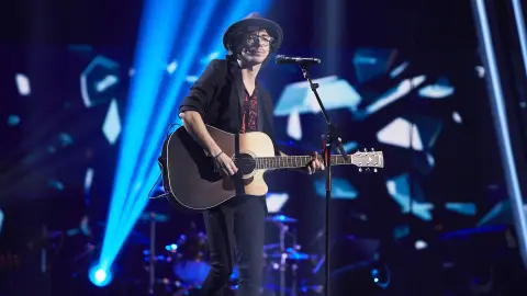 Sergio Chaves canta ‘Pausa’ en la Fase Final de ‘La Voz’ Sergio Chaves canta ‘Pausa’ en la Fase Final de ‘La Voz’