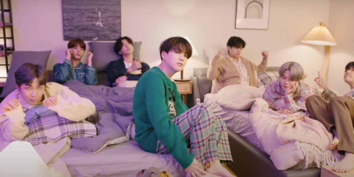 BTS en el vídeo de 'Life Goes On'