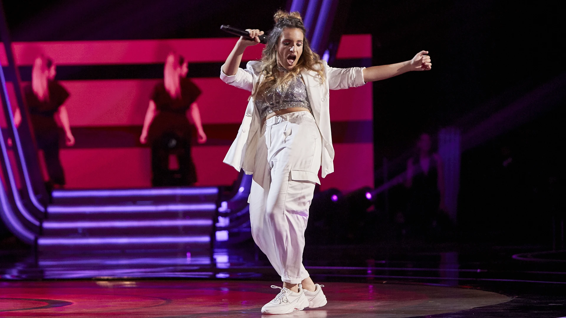 Carlota Palacios canta ‘Don’t start now’ en la Fase Final de ‘La Voz’ Carlota Palacios canta ‘Don’t start now’ en la Fase Final de ‘La Voz’