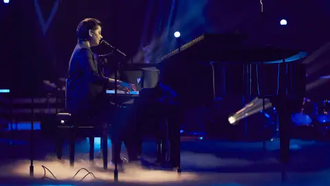 Paula Espinosa canta ‘Corazón partío’ en la Fase Final de ‘La Voz’ Paula Espinosa canta ‘Corazón partío’ en la Fase Final de ‘La Voz’