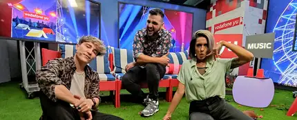 Carlos Marco, Fran Perea y Lorena Castell en 'yu Music' Carlos Marco, Fran Perea y Lorena Castell en 'yu Music'