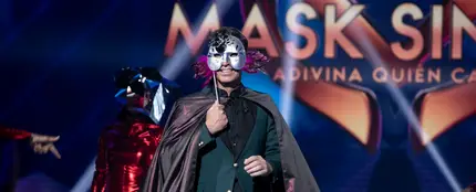 Sorpresa en ‘Mask Singer’: Màxim Huerta se escondía detrás de la Gamba y Javier Ambrossi y el Camaleón se retan a duelo por el amor de Javier Calvo Sorpresa en ‘Mask Singer’: Màxim Huerta se escondía detrás de la Gamba y Javier Ambrossi y el Camaleón se retan a duelo por el amor de Javier Calvo
