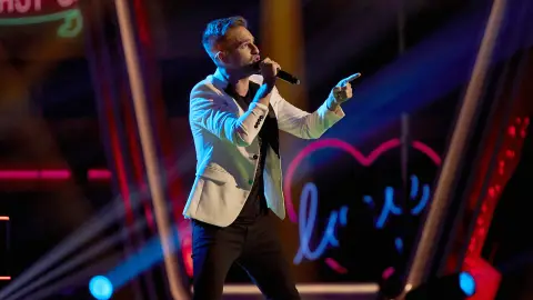 Adam Ainouz canta ‘Piano man’ en la Semifinal de ‘La Voz’ Adam Ainouz canta ‘Piano man’ en la Semifinal de ‘La Voz’
