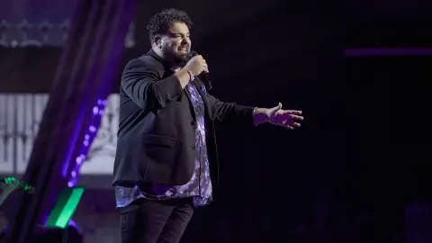 Rafael Ruiz canta 'El trato' en la Semifinal de 'La Voz' Rafael Ruiz canta 'El trato' en la Semifinal de 'La Voz'