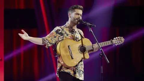 Miguelichi López canta ‘La vereda de la puerta de atrás’ en la Semifinal de ‘La Voz’ Miguelichi López canta ‘La vereda de la puerta de atrás’ en la Semifinal de ‘La Voz’