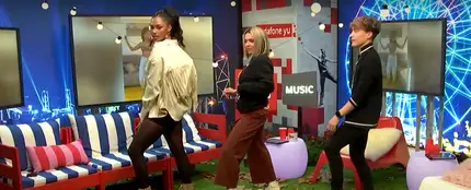 Nía, Lorena Castell y Carlos Marco en 'yu Music' Nía, Lorena Castell y Carlos Marco en 'yu Music'