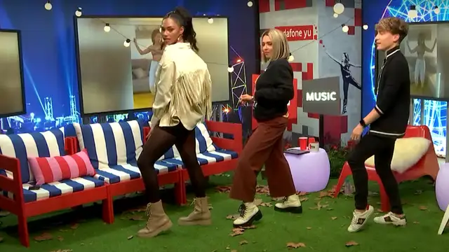 Nía, Lorena Castell y Carlos Marco en 'yu Music'