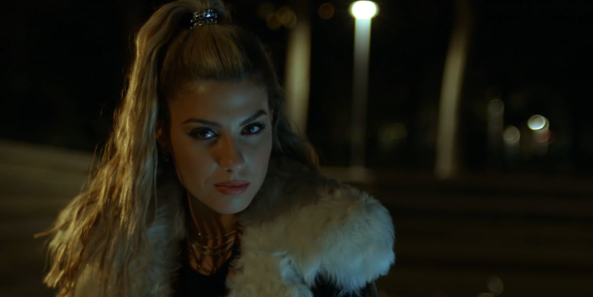 Miriam Rodríguez en el videoclip de 'Dos Extraños En La Ciudad'